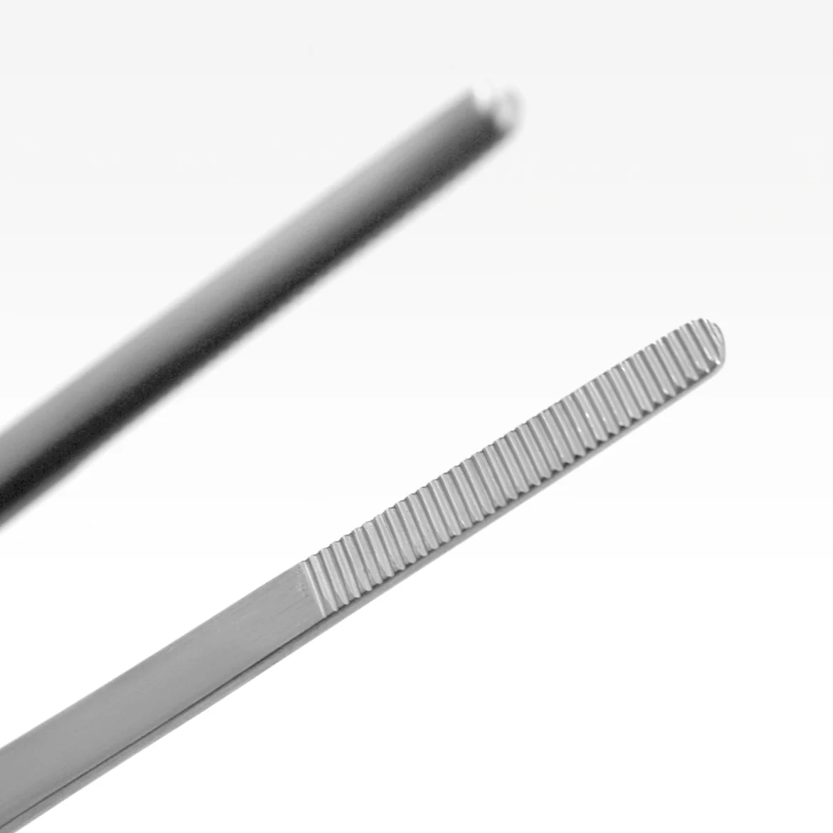 Aquavitro Double Curved Forceps - Image 5